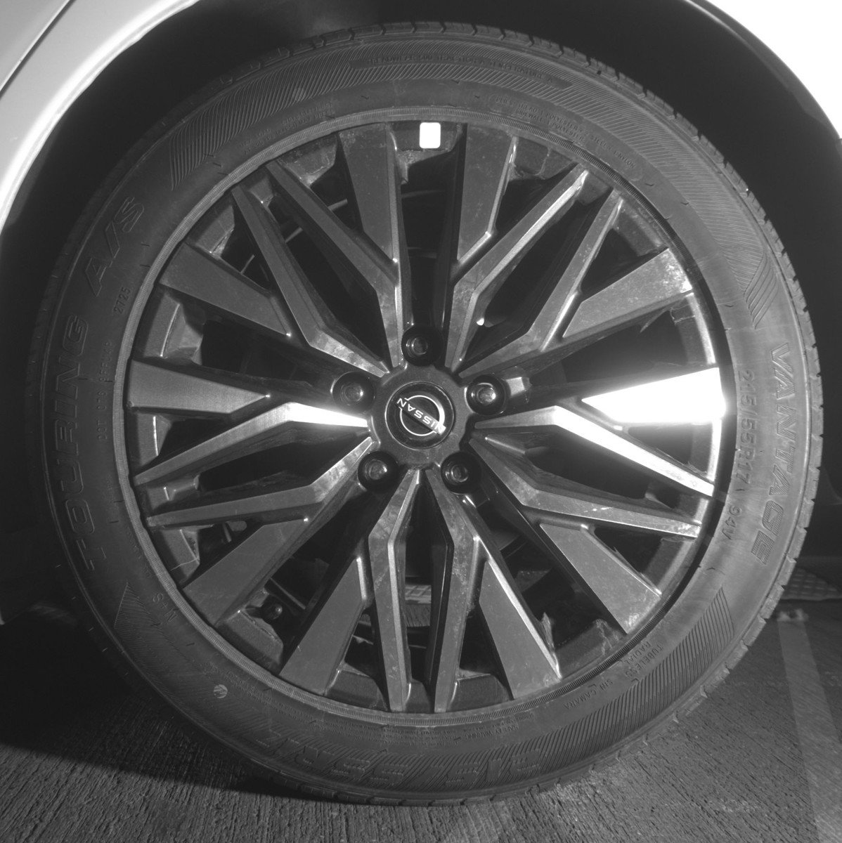 Used 2025 Nissan Altima 2.5 SV image 14