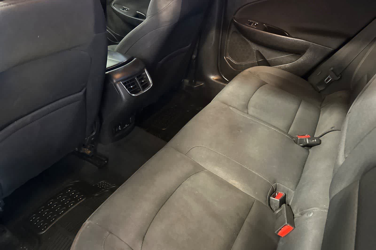 Used 2016 Chevrolet Malibu LT FWD image 6