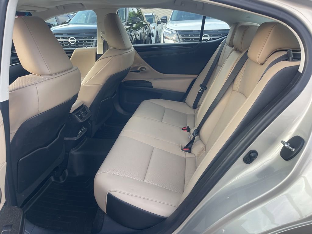 Used 2021 Lexus ES 250 w/ Premium Package AWD/4WD image 9