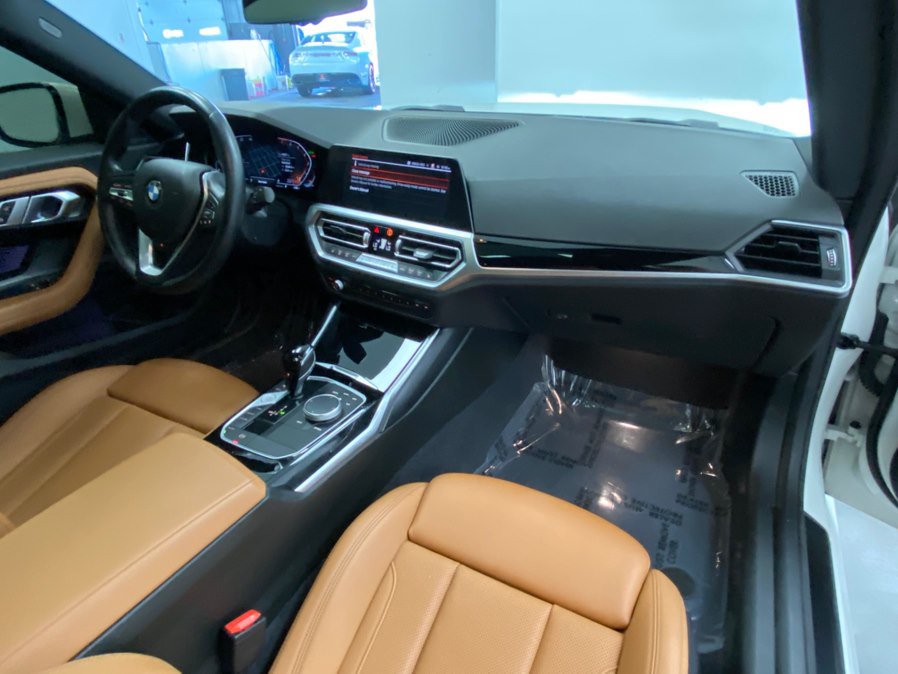 Used 2022 BMW 230i Coupe w/ Premium Package 2 RWD image 25