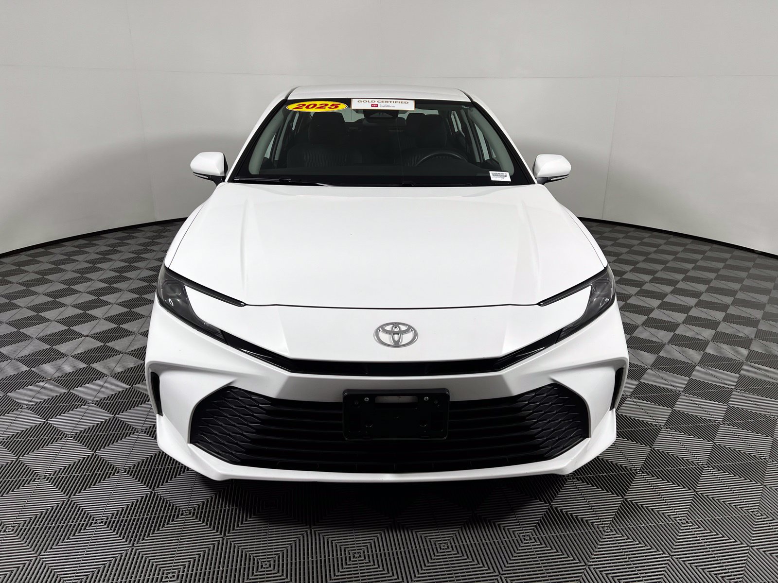 Certified 2025 Toyota Camry LE FWD image 2