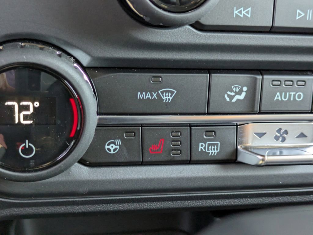 New 2025 Ford Bronco Badlands image 24