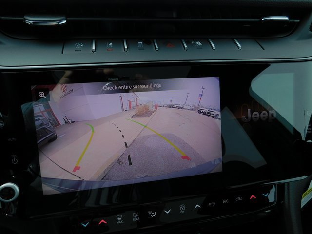 New 2026 Jeep Grand Cherokee Limited w/ Limited Altitude Package AWD/4WD image 20