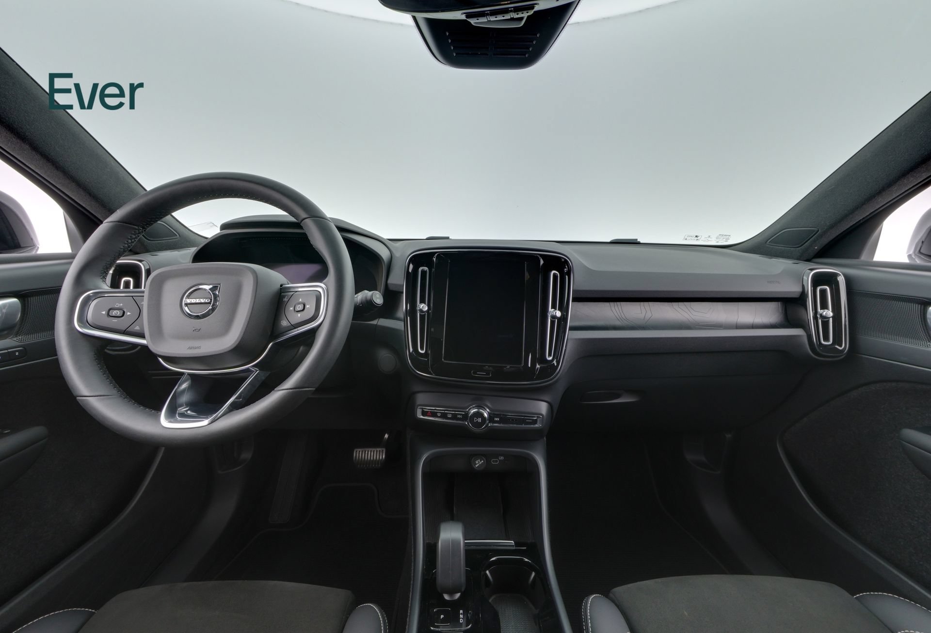 Used 2023 Volvo XC40 Recharge Plus AWD/4WD image 26