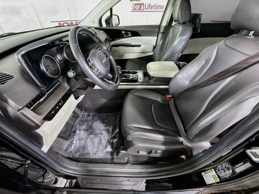 Used 2022 Kia Carnival SX FWD image 27