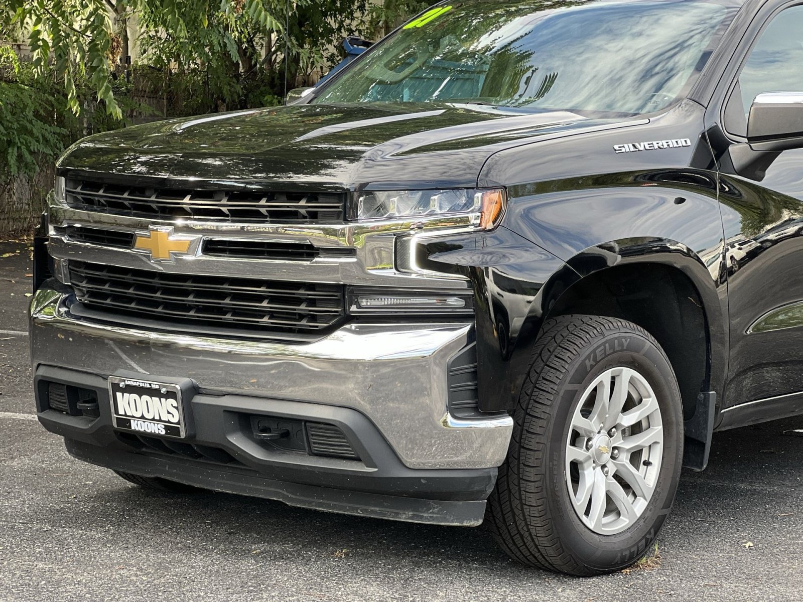 Used 2021 Chevrolet Silverado 1500 LT w/ Convenience Package II AWD/4WD image 11