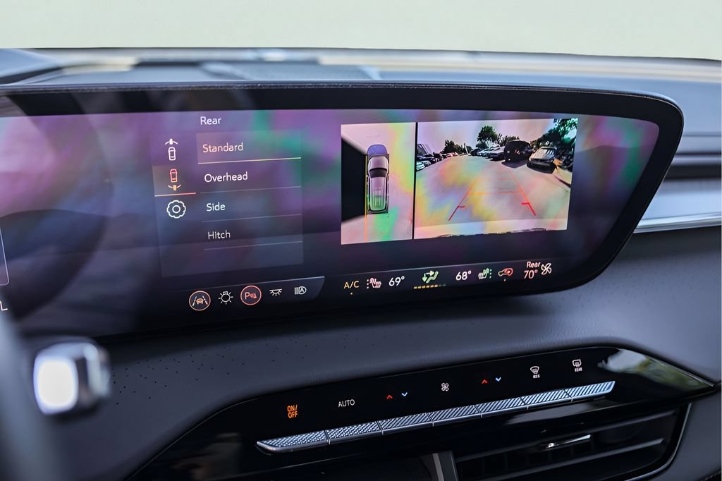 Used 2025 Buick Enclave Avenir w/ Super Cruise Package FWD image 20