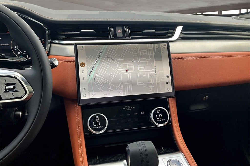 New 2026 Jaguar F-PACE R-Dynamic S image 7