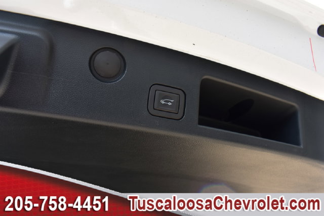 New 2027 Chevrolet Equinox LT w/ Convenience Package II FWD image 9