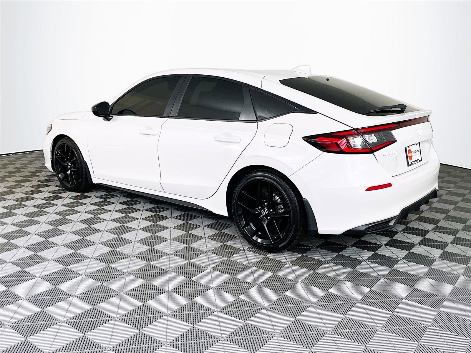 Used 2025 Honda Civic Sport image 6