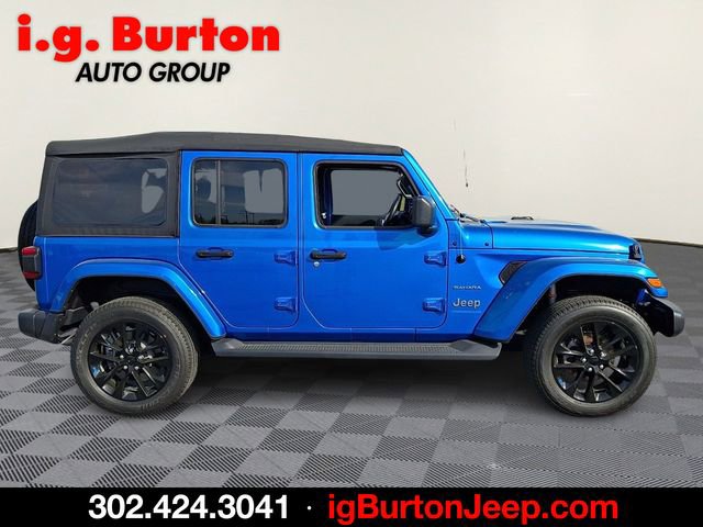Used 2023 Jeep Wrangler Unlimited Sahara w/ Cold Weather Group image 7