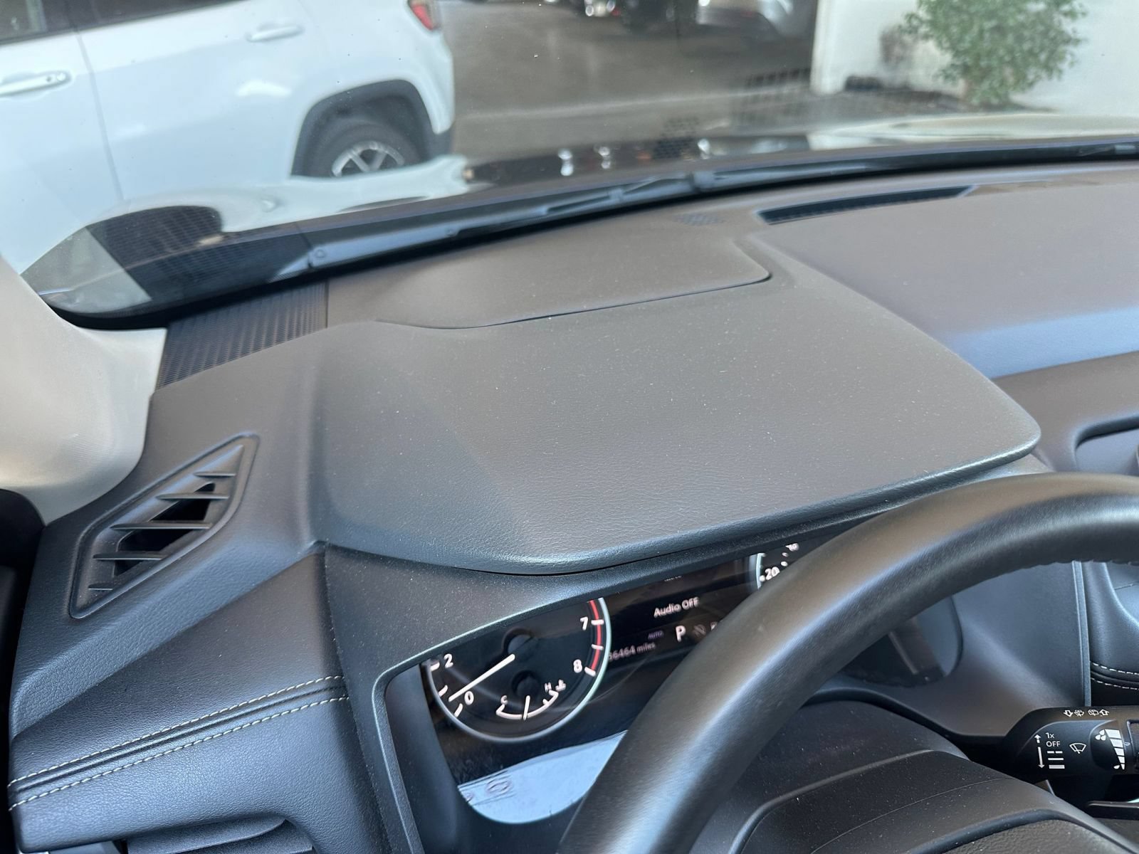 Used 2025 Nissan Rogue SV AWD/4WD image 35
