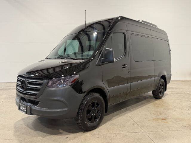 Used 2019 Freightliner Sprinter 2500 RWD image 1