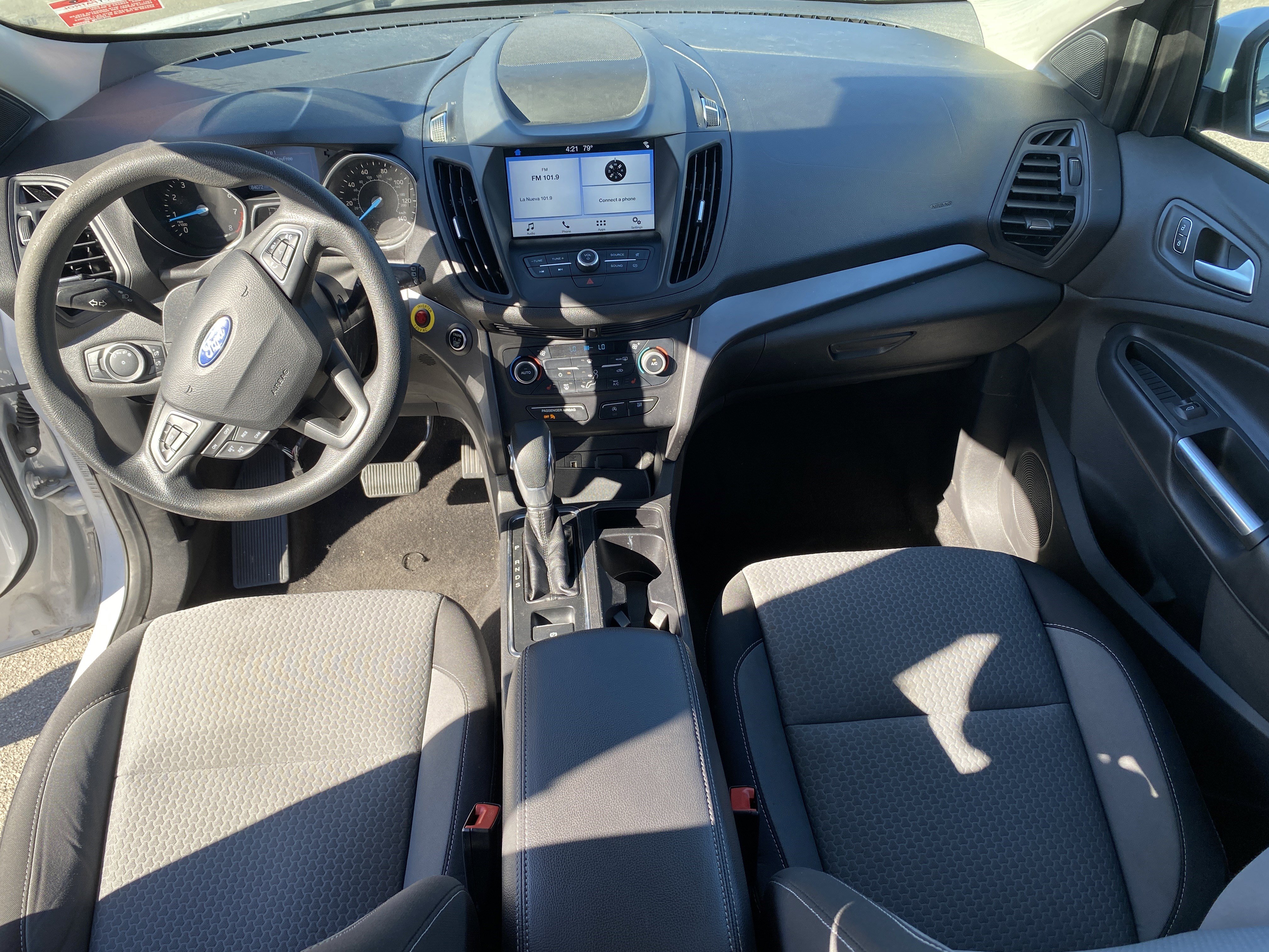 Used 2019 Ford Escape SE image 18