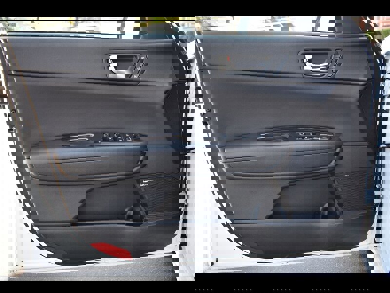 Used 2020 Kia Optima Premium image 18