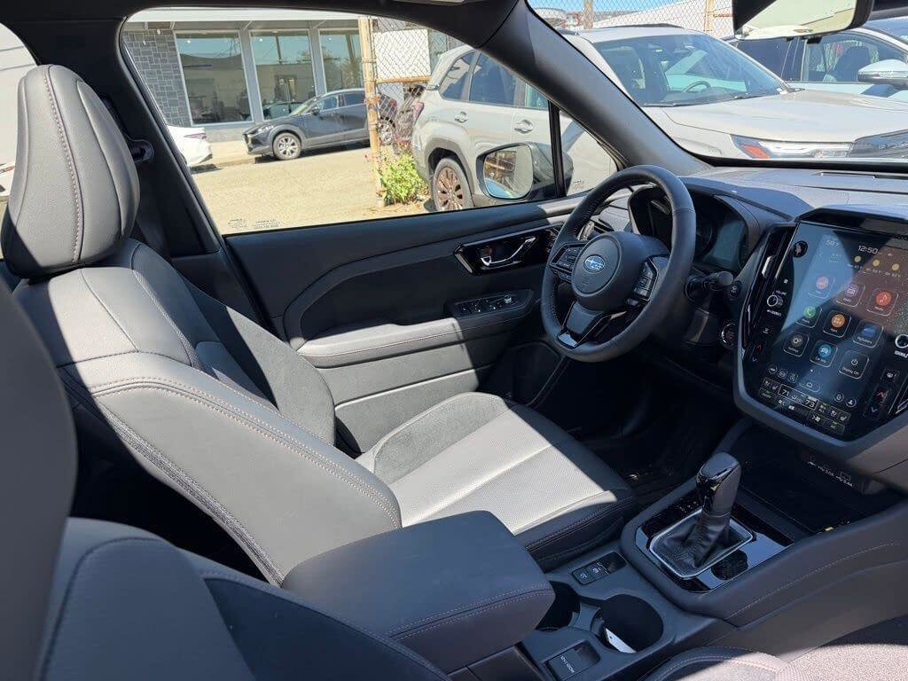 Certified 2025 Subaru Forester Touring AWD/4WD image 11