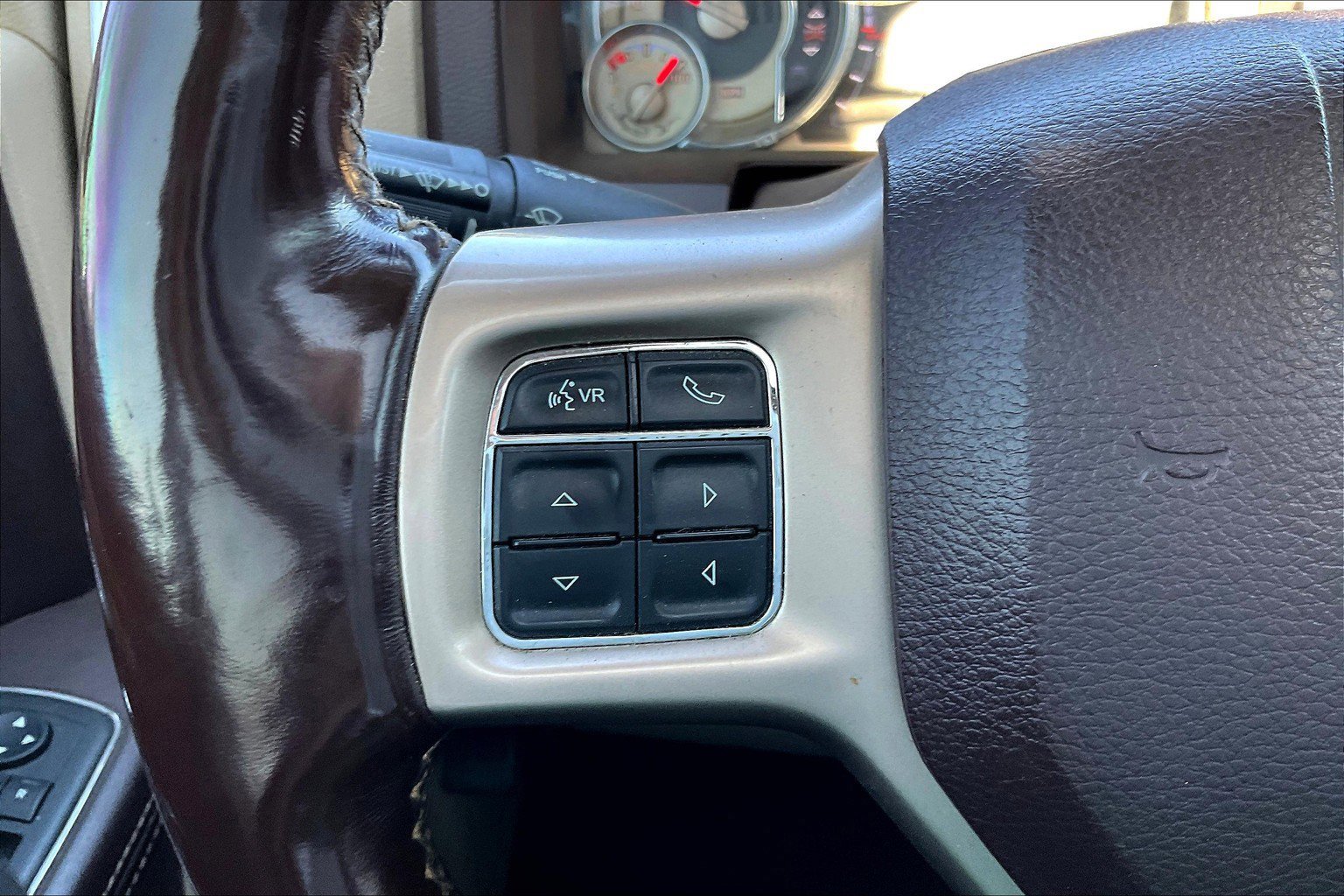 Used 2018 RAM 3500 Laramie Longhorn w/ Max Tow Package image 18