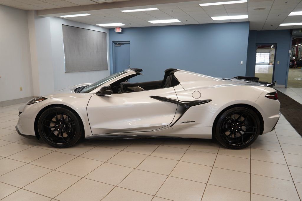 New 2026 Chevrolet Corvette Z06 w/ Battery Protection Package image 2
