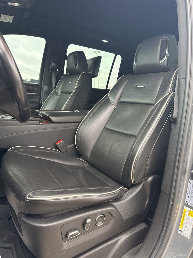 Used 2021 Cadillac Escalade ESV Premium Luxury w/ Driver Assist Tech Package image 14