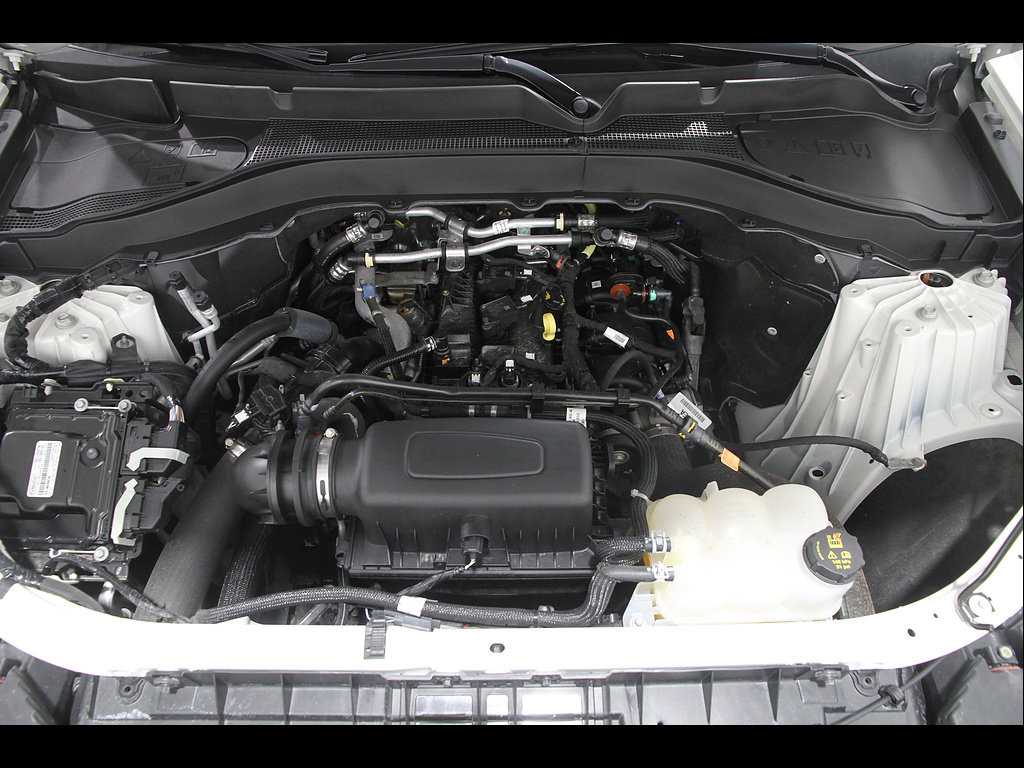 Used 2023 Ford Explorer XLT w/ Equipment Group 202A AWD/4WD image 22