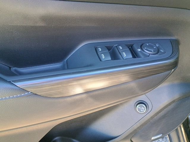 Used 2023 GMC Acadia SLT image 23