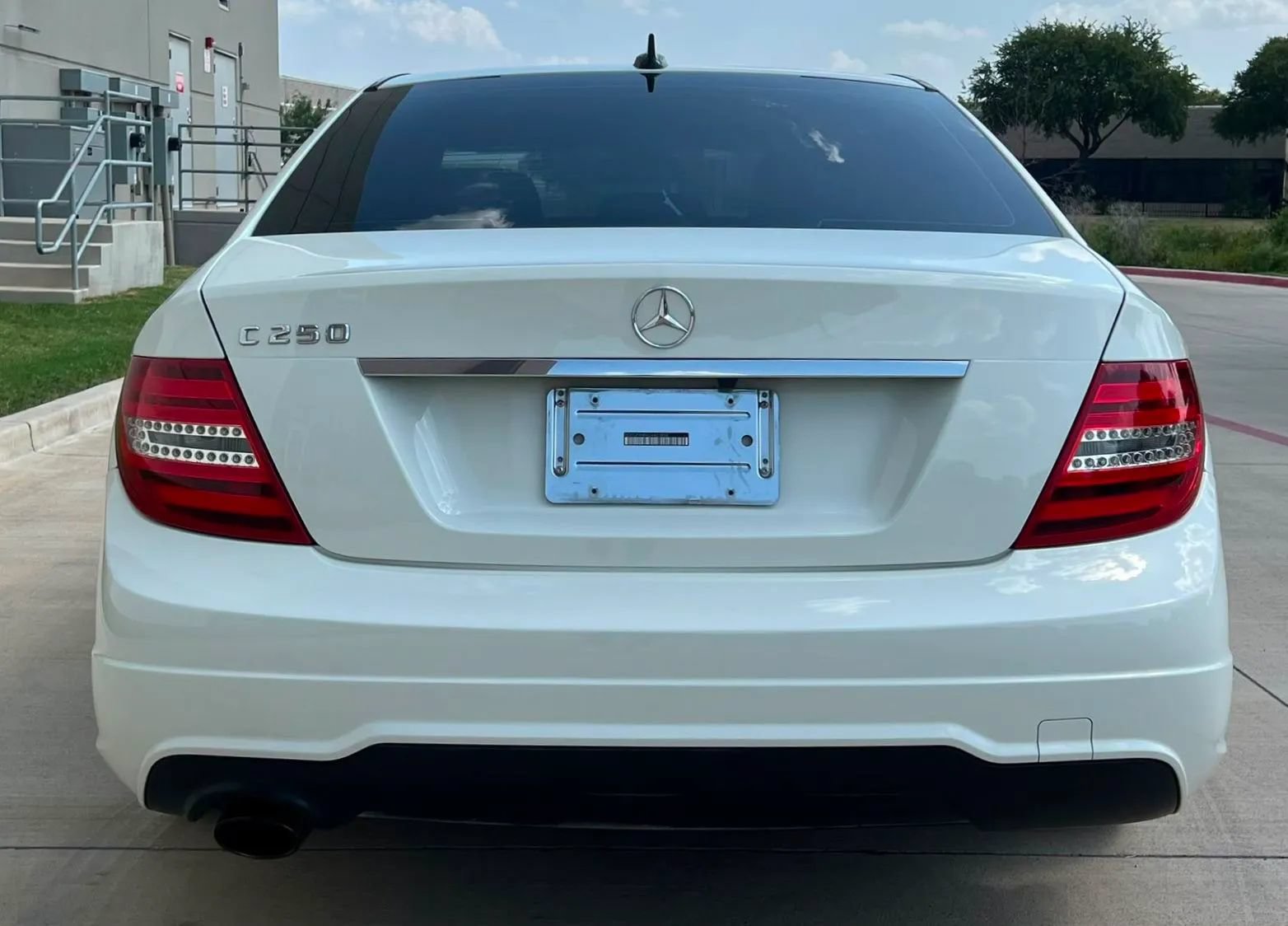 Used 2012 Mercedes-Benz C 250 Sedan image 9