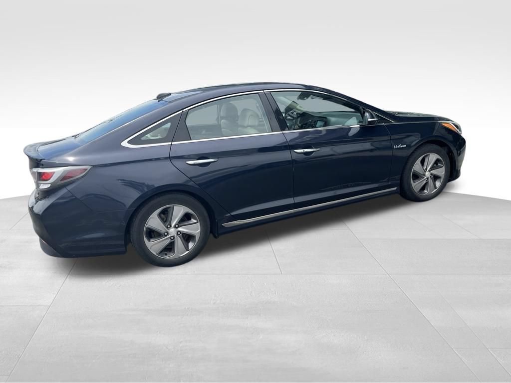 Used 2017 Hyundai Sonata Limited w/ Ultimate Package 02 FWD image 10
