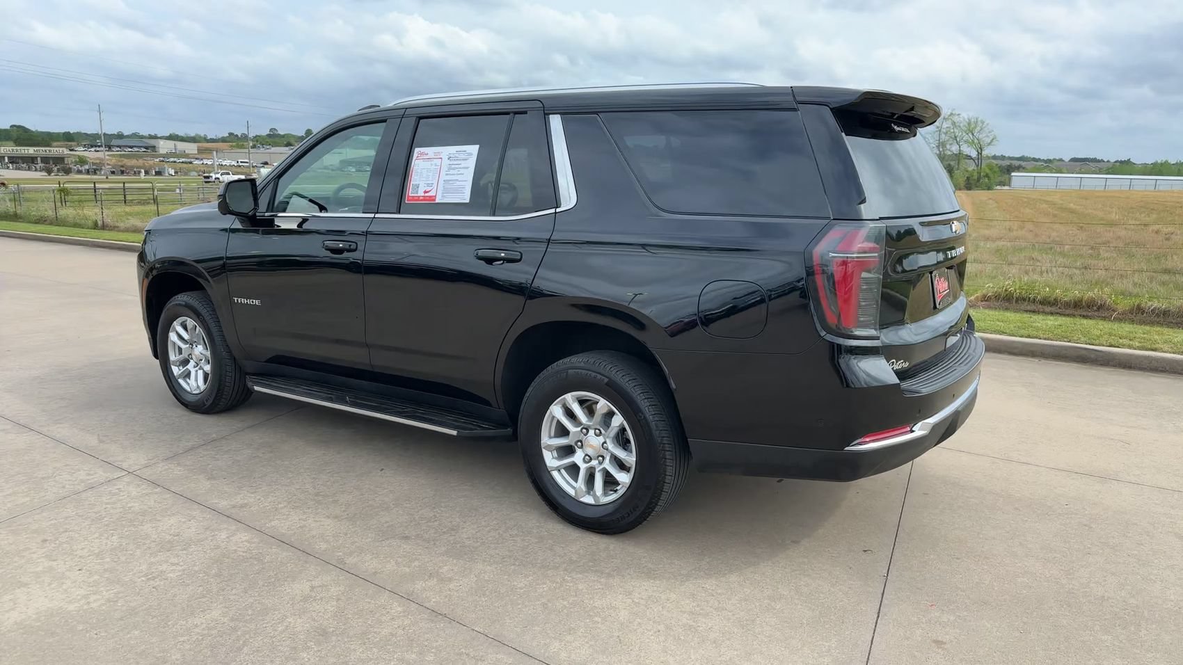 Used 2025 Chevrolet Tahoe LT AWD/4WD image 7