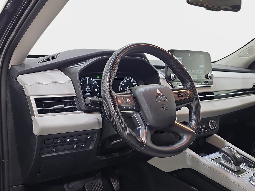 Used 2024 Mitsubishi Outlander SEL image 19