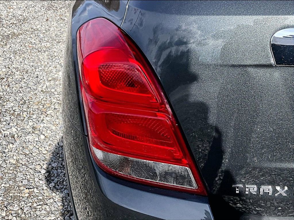 Used 2020 Chevrolet Trax Premier image 28