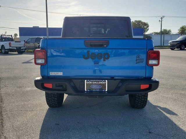 Used 2023 Jeep Gladiator Willys image 5