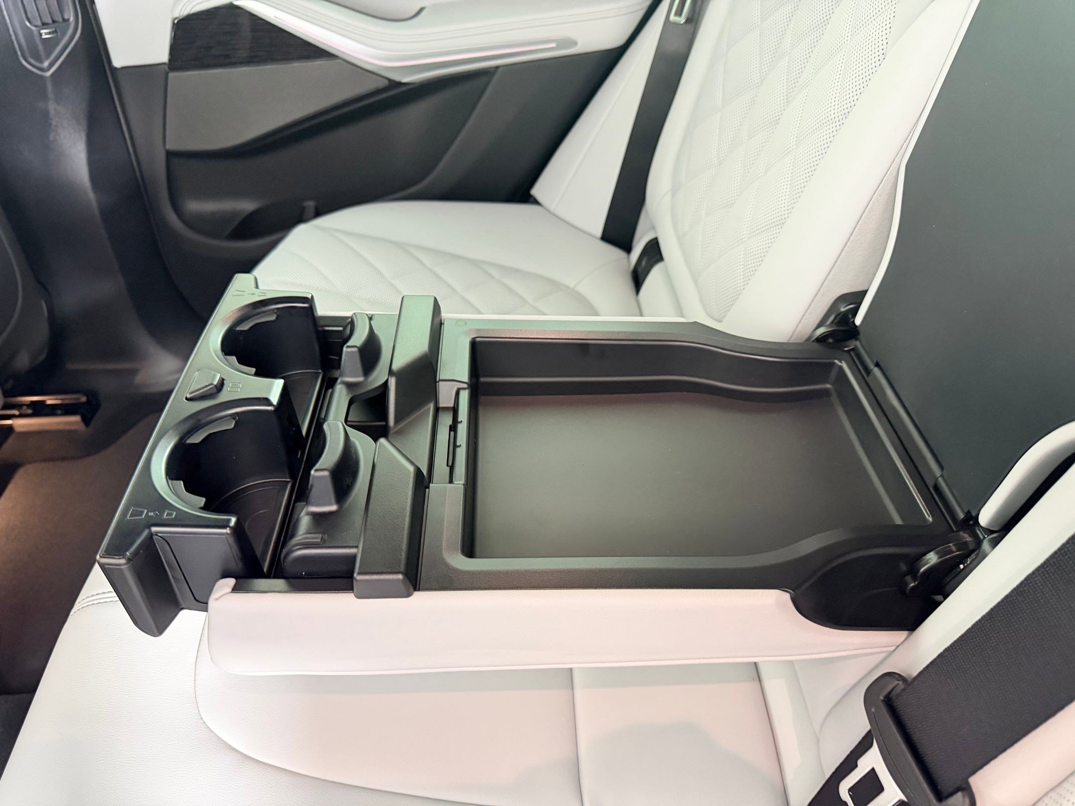 New 2026 BMW X5 xDrive50e w/ M Sport Package AWD/4WD image 21