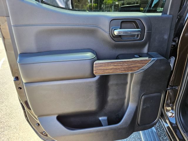 Used 2019 Chevrolet Silverado 1500 High Country w/ Technology Package AWD/4WD image 17