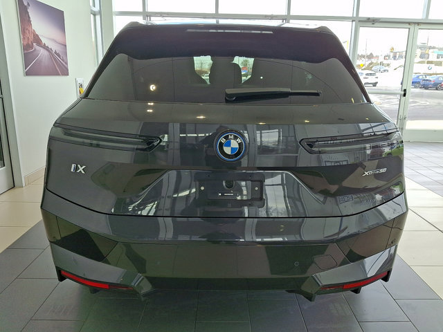 Certified 2025 BMW iX xDrive50 w/ Premium Package image 5