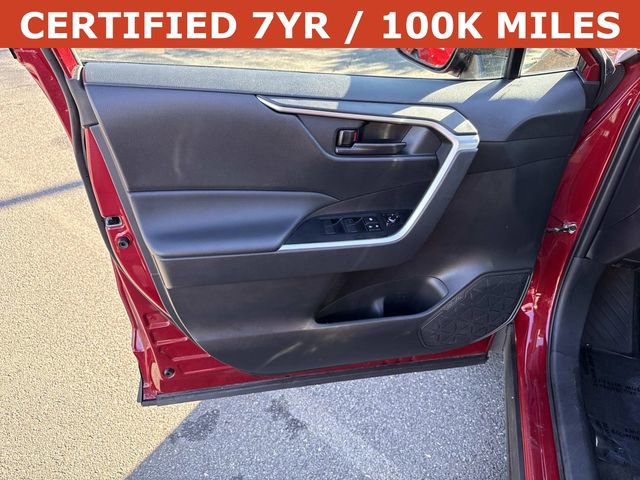 Used 2024 Toyota RAV4 LE image 13