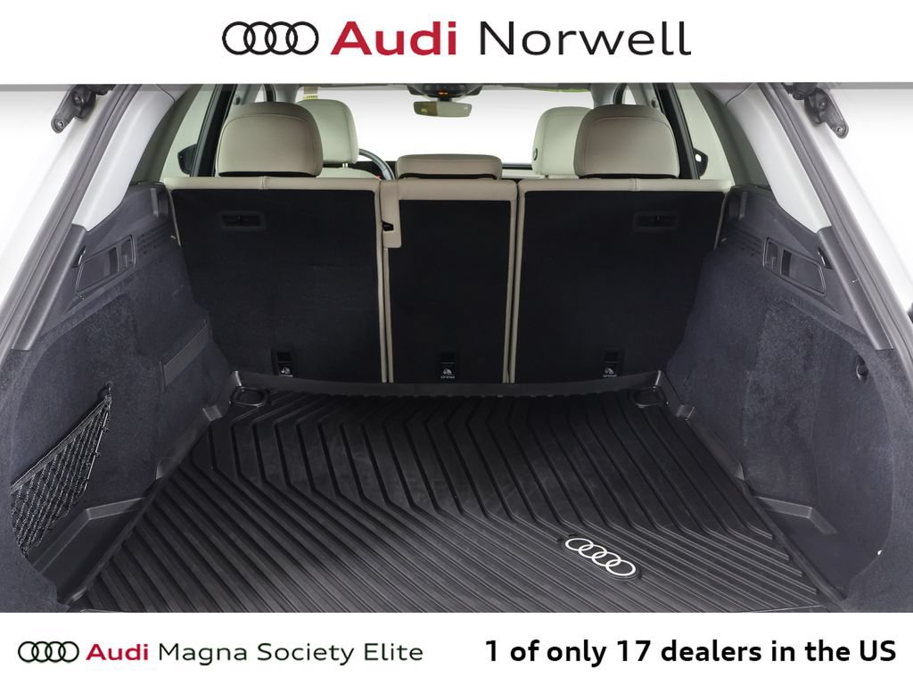 Used 2025 Audi Q5 Premium w/ Convenience Package AWD/4WD image 16
