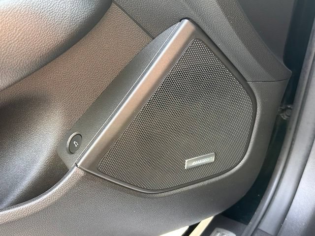 Used 2016 Chevrolet SS RWD image 18