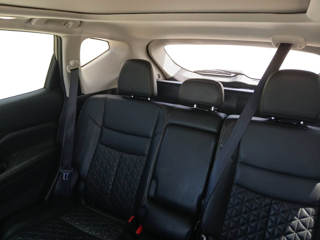 Used 2022 Nissan Murano Platinum w/ Cargo Package AWD/4WD image 12