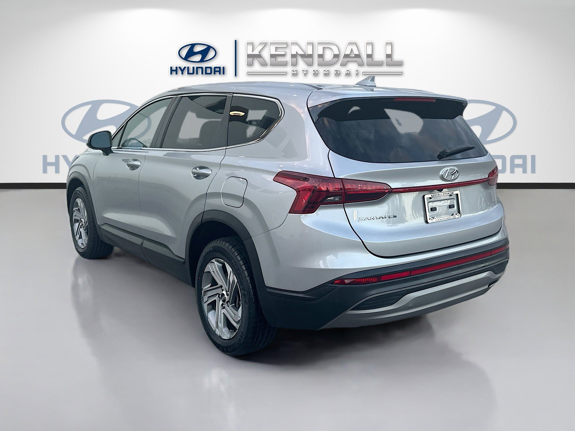 Used 2023 Hyundai Santa Fe SE image 4