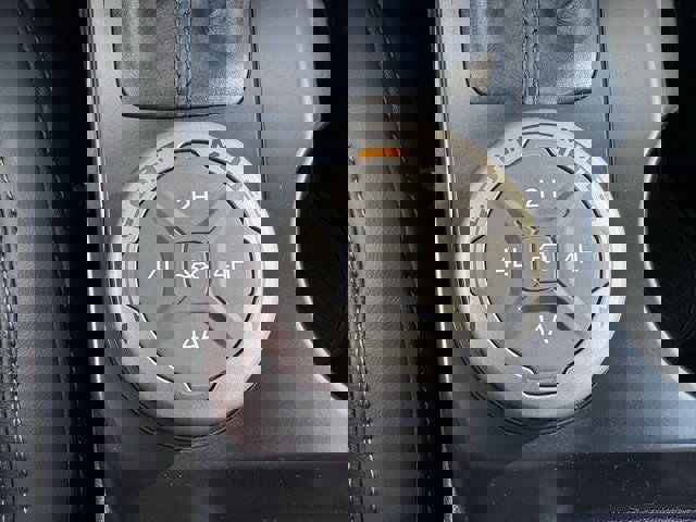 New 2025 Ford Bronco Badlands image 23