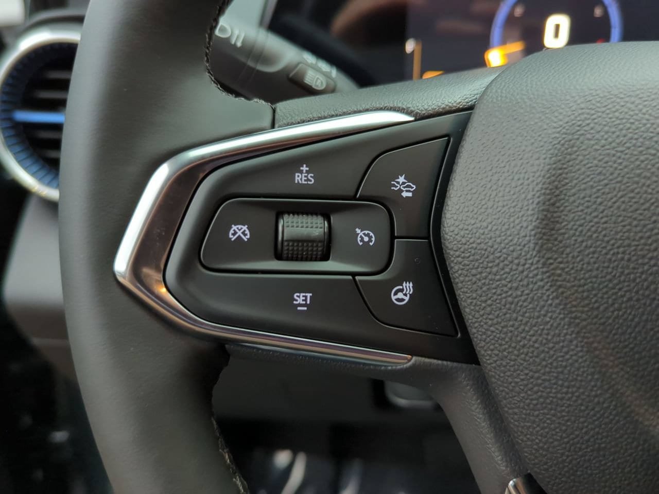 New 2026 Chevrolet Trax LT w/ Driver Confidence Package FWD image 11