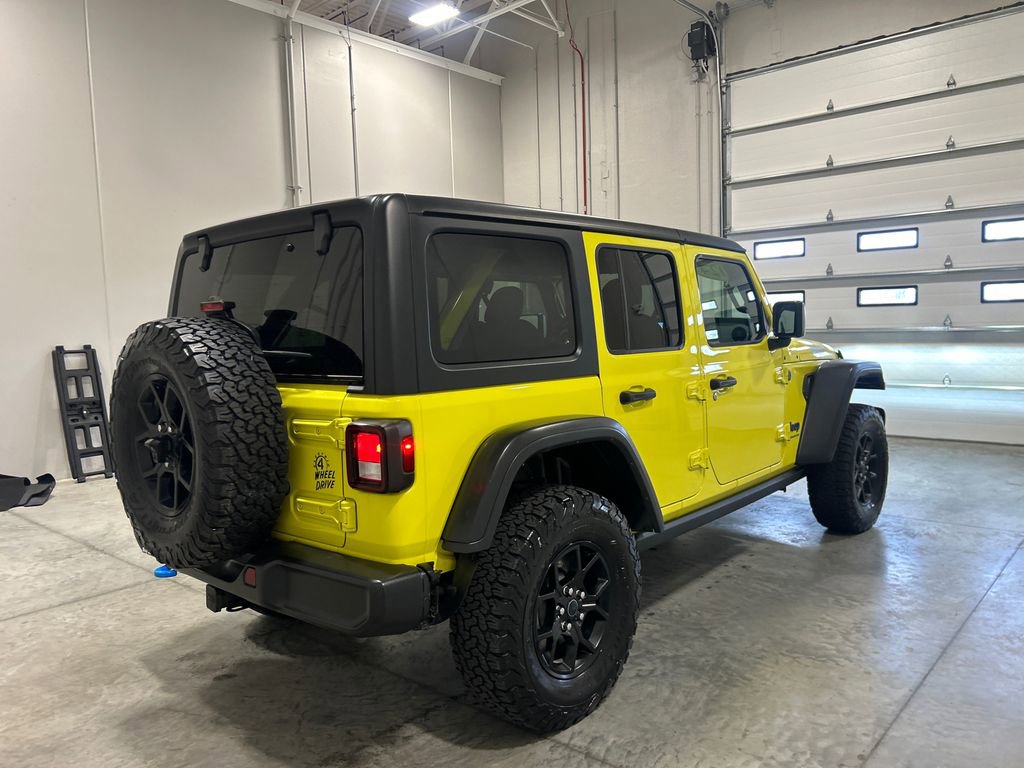 Used 2024 Jeep Wrangler Unlimited AWD/4WD image 6