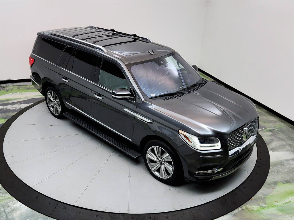 Used 2018 Lincoln Navigator L Reserve w/ Technology Package AWD/4WD image 35