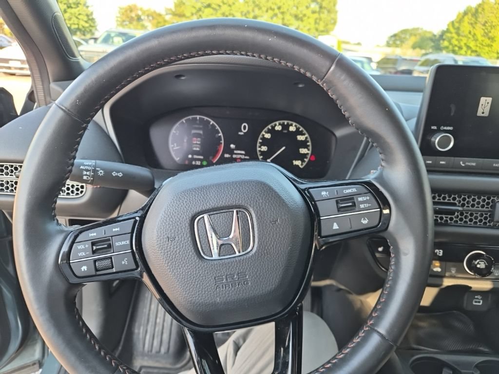 Used 2024 Honda HR-V Sport image 3
