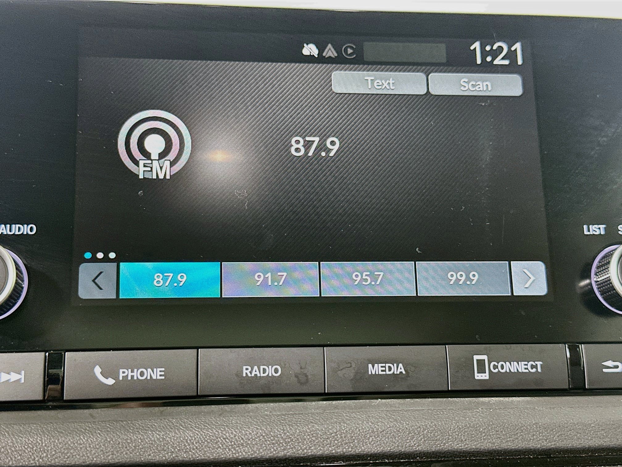 Used 2025 Honda Accord LX image 19