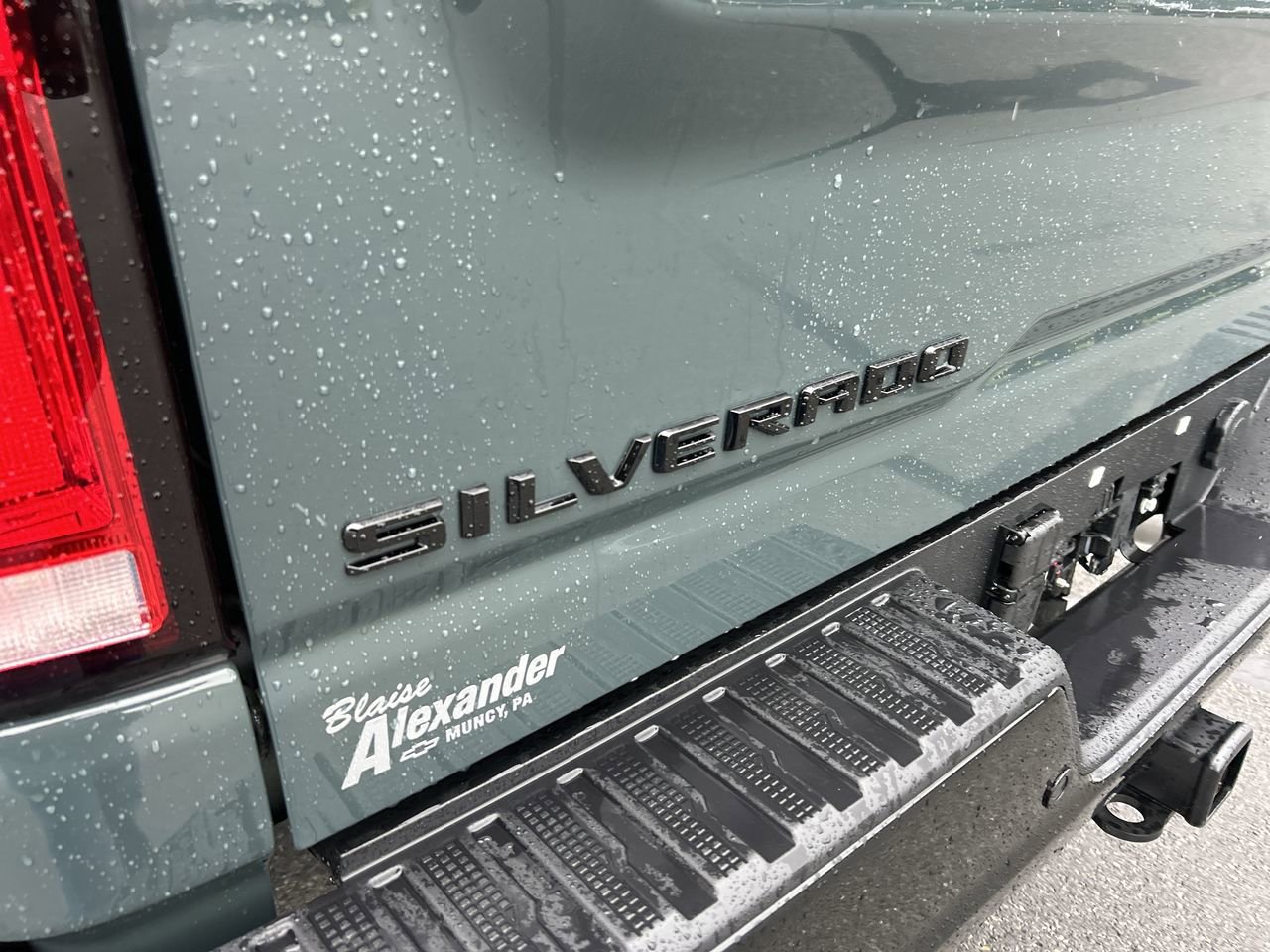 New 2026 Chevrolet Silverado 2500 ZR2 w/ LPO, Dark Essentials Package AWD/4WD image 11