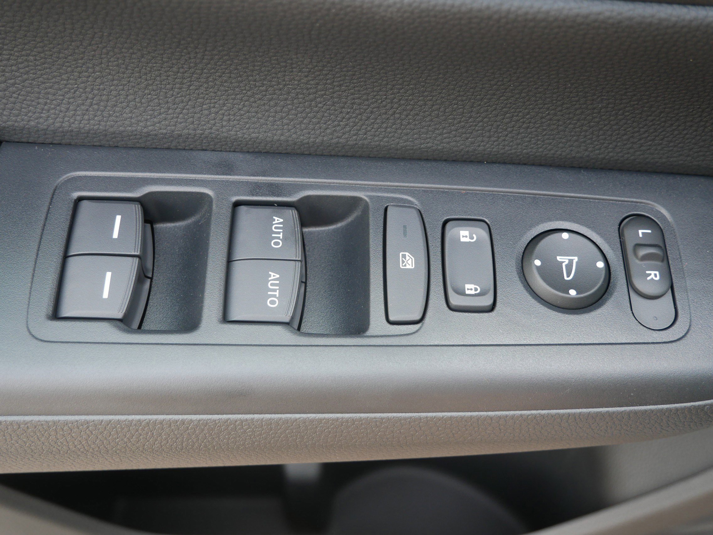 New 2026 Honda CR-V EX image 16