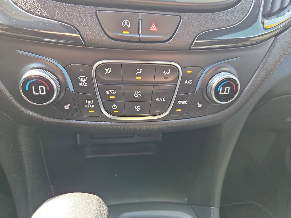 Certified 2023 Chevrolet Equinox RS w/ LPO, Floor Liner Package AWD/4WD image 18