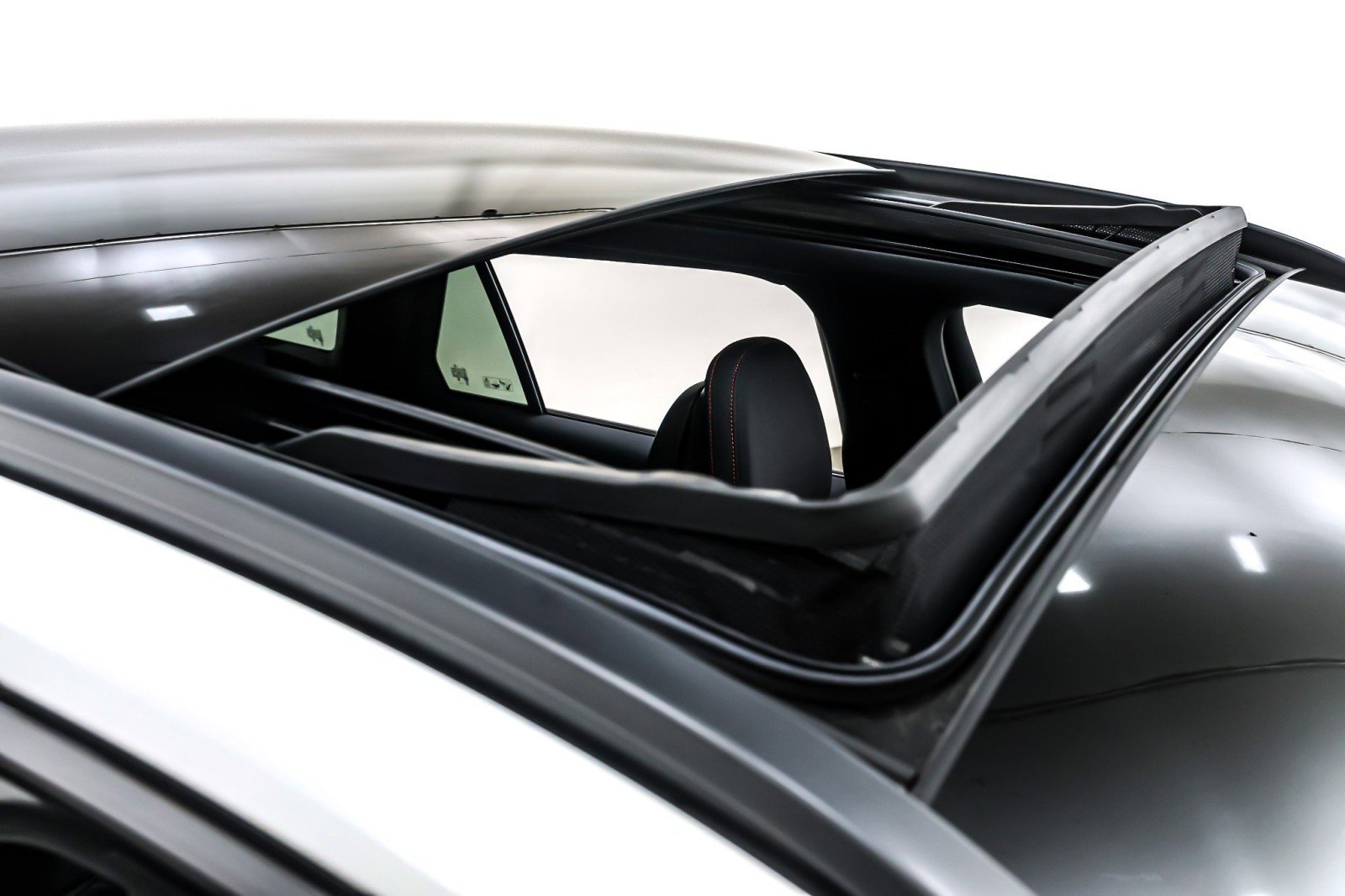 Used 2024 Mercedes-Benz GLC 43 AMG 4MATIC image 23