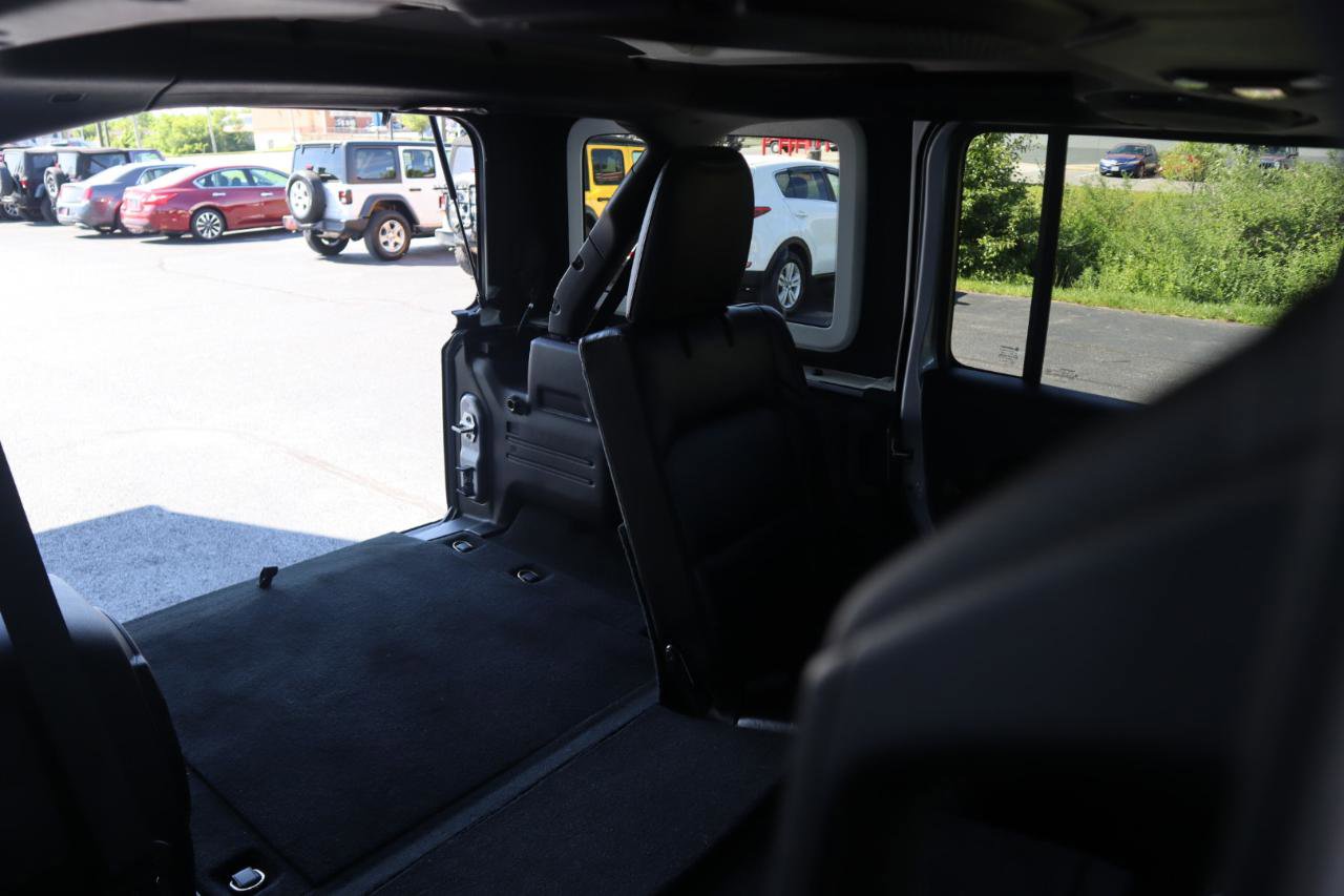 Used 2018 Jeep Wrangler Unlimited Rubicon AWD/4WD image 49